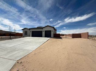 605 Colorado Mountain Rd NE, Rio Rancho, NM 87124