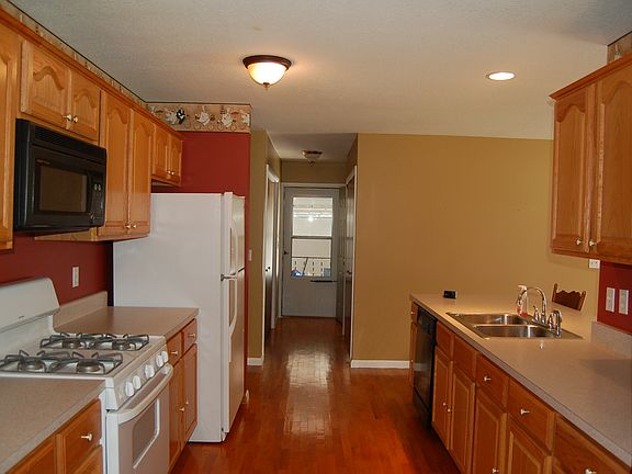 kitchen towards garage