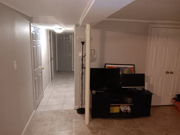 9811 Seaview Avenue image 20 of 28