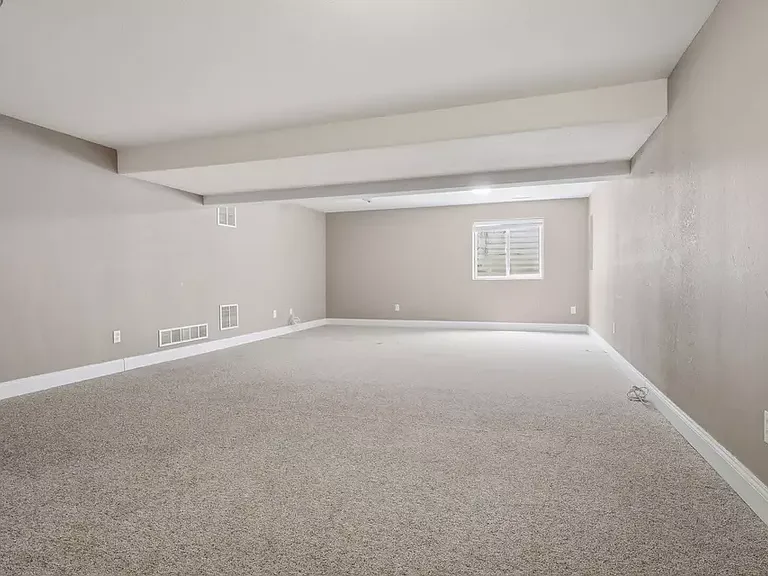 1831 Marina Dr — Photo 30