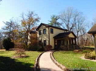3303 Spaulding Orchard Rd, Springfield, IL 62711