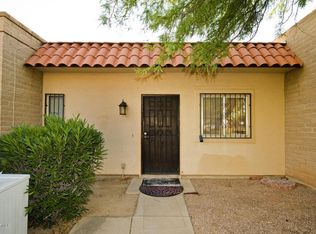 932 S Pantano Rd, Tucson, AZ 85710