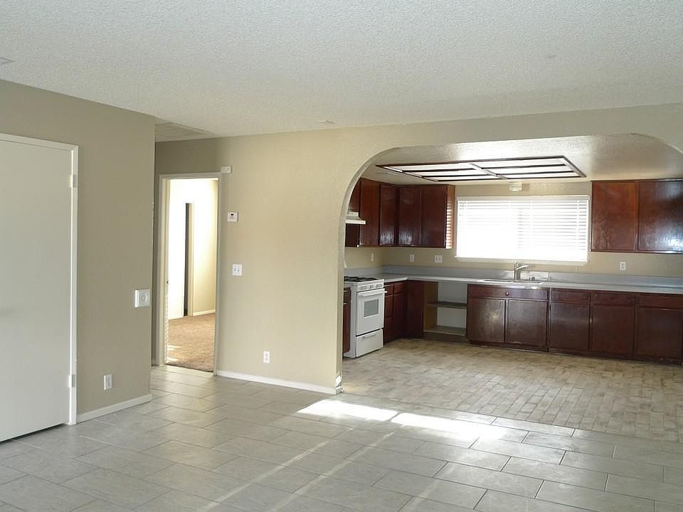 1st image of 15989 Green Hill Dr APT 4