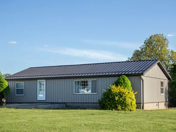 7899 E Chambers Rd, Smithfield, IL 61477