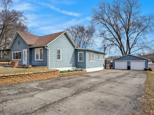 2211 Rose St, Leavenworth, KS 66048
