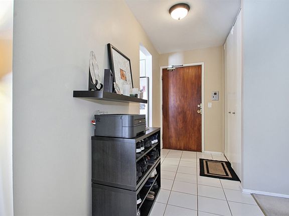 2nd image of 2315 E Olive St APT 2A
