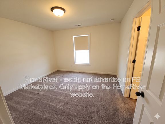 3rd image of 562 Highfields Cv