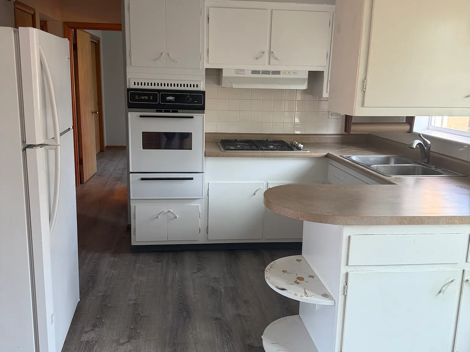 2 bed, 850 sqft, $1,550 — Photo 2