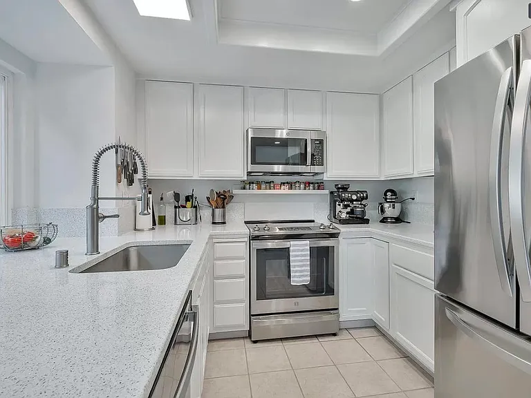 295 Silverfish Ct — Photo 8