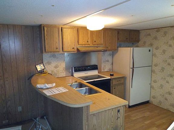 3rd image of 206 Kimberly Dr