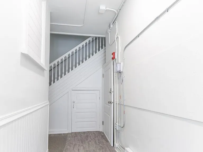 713 Locust St #8 — Photo 3