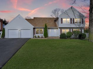 791 High Meadow Dr, Toms River, NJ 08753