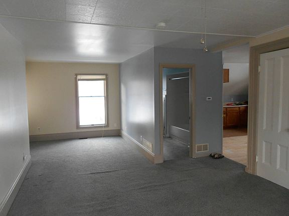 4th image of 154 West Ave Unit A