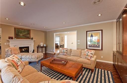 3rd image of 11663 Lake Shore Pl