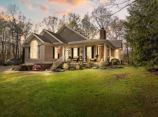 2366 Little Bend Rd, Signal Mountain, TN 37377