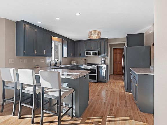 2nd image of 1764 O'Hearn Ln