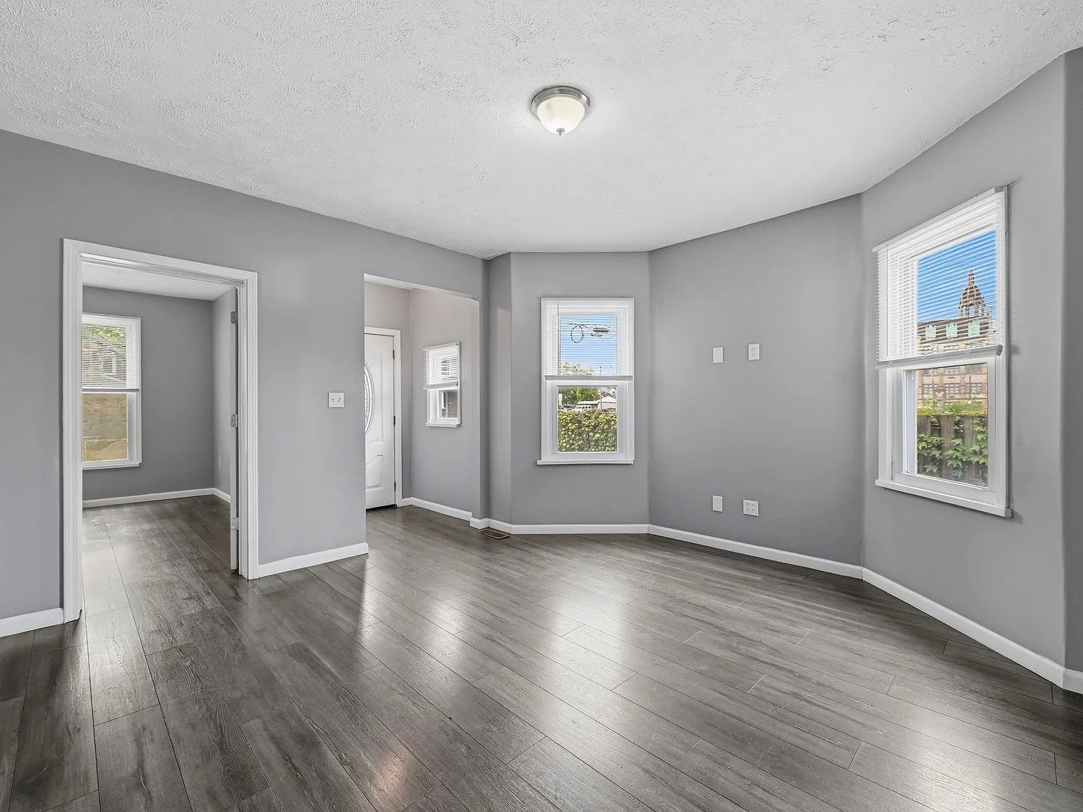 2 bed, 1246 sqft, $1,800 — Photo 3