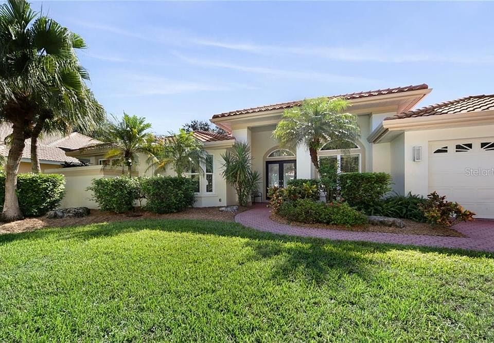 1st image of 8571 Woodbriar Dr