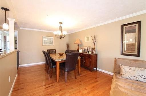4th image of 46 Mill Pond Ln