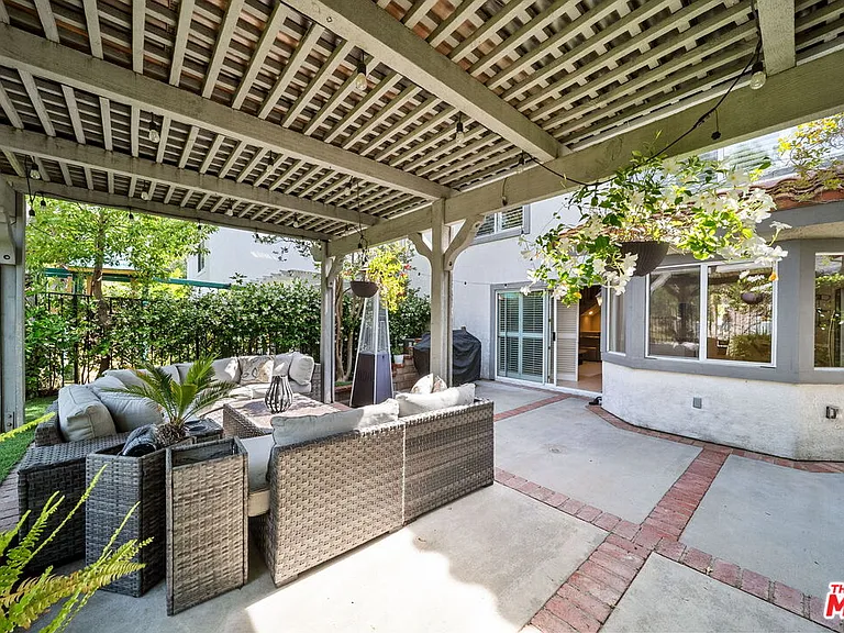 5413 Mark Ct — Photo 32
