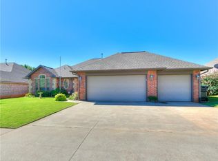8812 NW 113th St, Oklahoma City, OK 73162