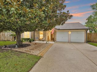 315 Thistlewood Ct, League City, TX 77573