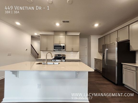 4th image of 449 Venetian Dr #1