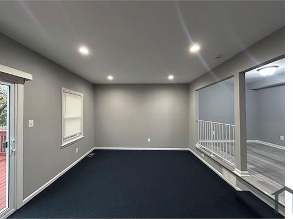 5434 King Arthur Cir