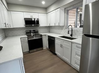 3241 Saxon Pl, Virginia Beach, VA 23453