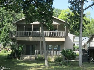 206 Horseshoe Dr, Montezuma, IA 50171