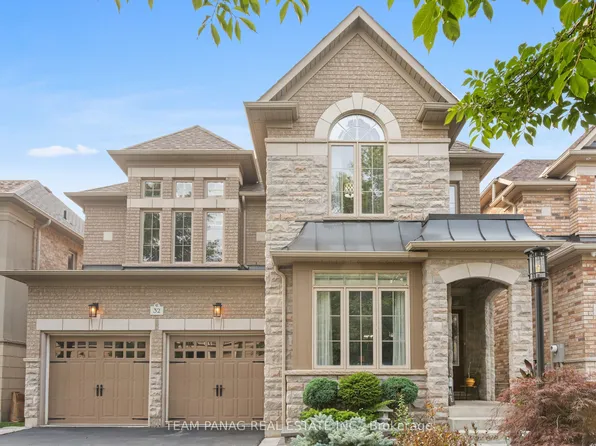 32 Impulse Cir, Brampton, ON L6X 0X9