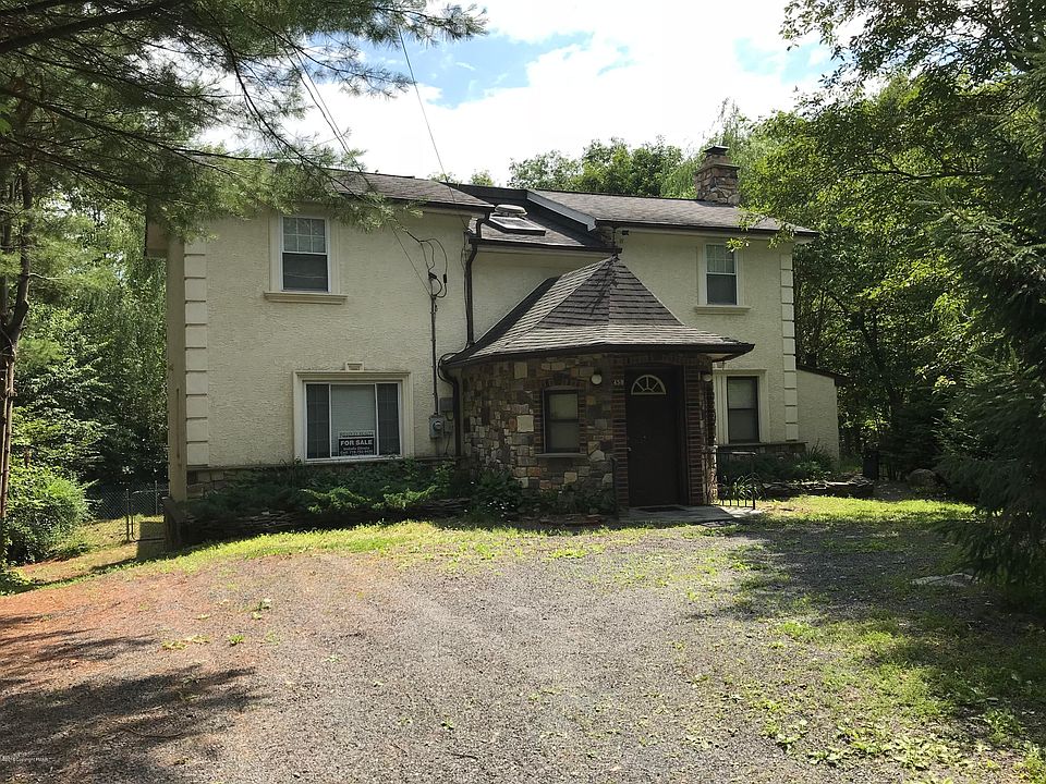 2nd image of 450 Daffodil Rd