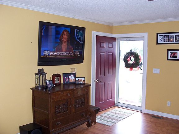 3rd image of 2645 Pine Knoll Dr
