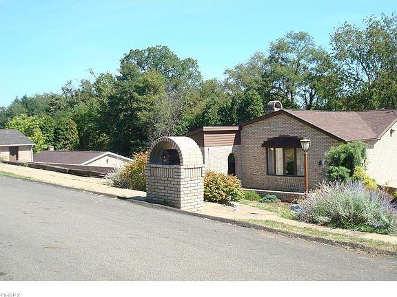 2nd image of 126 Melinda Dr