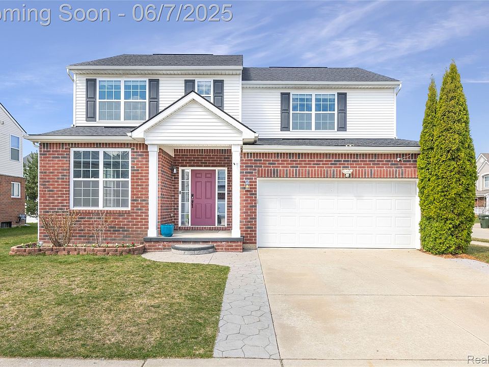 1st image of 42613 Meridian Dr