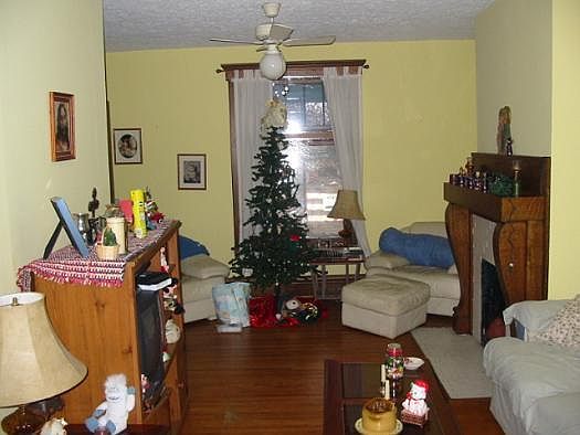 4th image of 142 E Northwood Ave