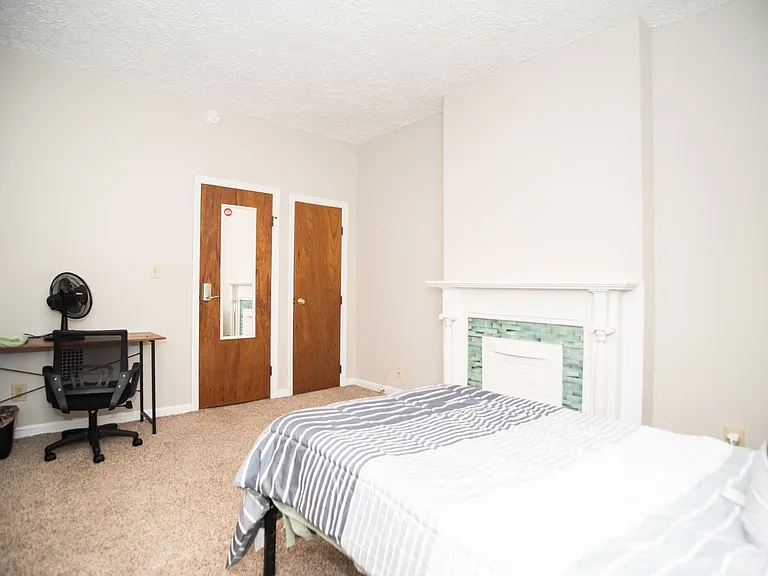 1355-1357 Dennison Ave #3 — Photo 2