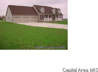 12 Drake Rd, Jacksonville, IL 62650