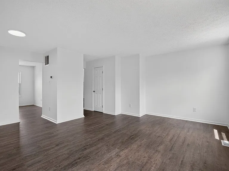 19 Dale Dr — Photo 13