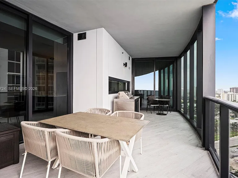18555 Collins Ave #2105 — Photo 16