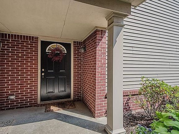 3rd image of 1137 Addington Ln
