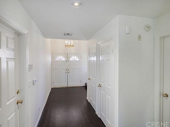 3rd image of 5200 White Oak Ave Unit 53