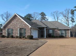 615 Huntington Dr, Brandon, MS 39047