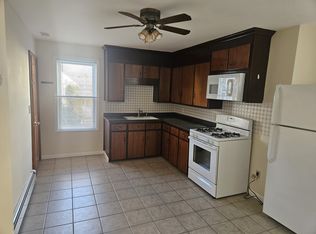 60 Cottage St #2, Fall River, MA 02721