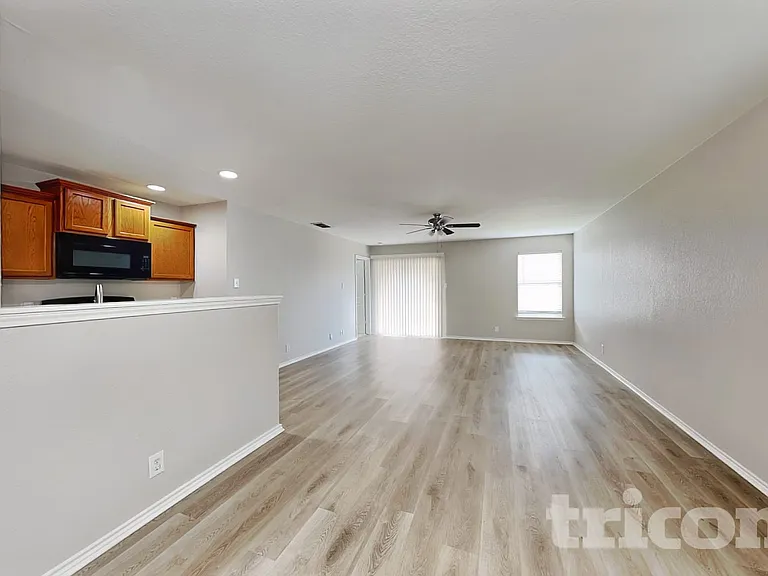 6510 Poseidon Way — Photo 3