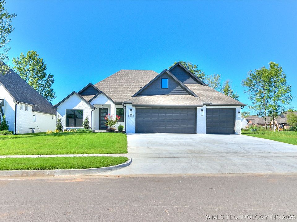 1st image of 4010 W Albuquerque Pl S