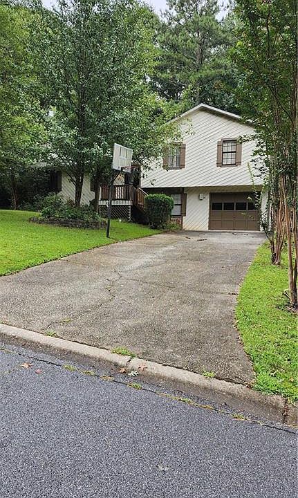 1st image of 3810 Menloe Way