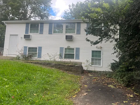 291 Old Town Rd, East Setauket, NY 11733