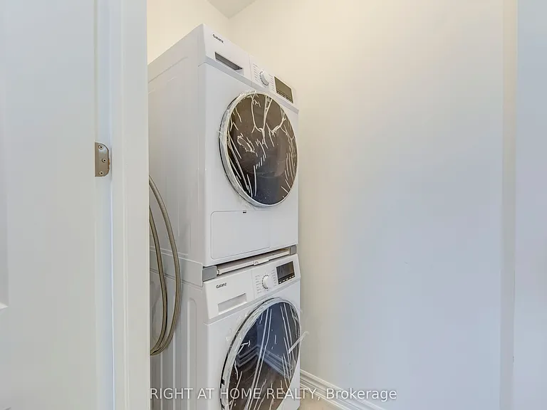 1805 Thames Cir — Photo 15