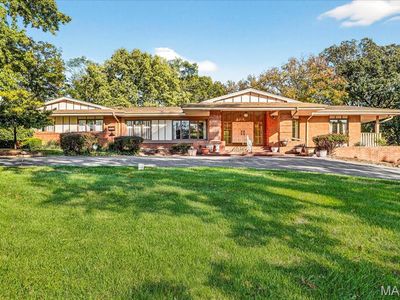 72 Meadowbrook Country Club Est, Ballwin, MO, 63011